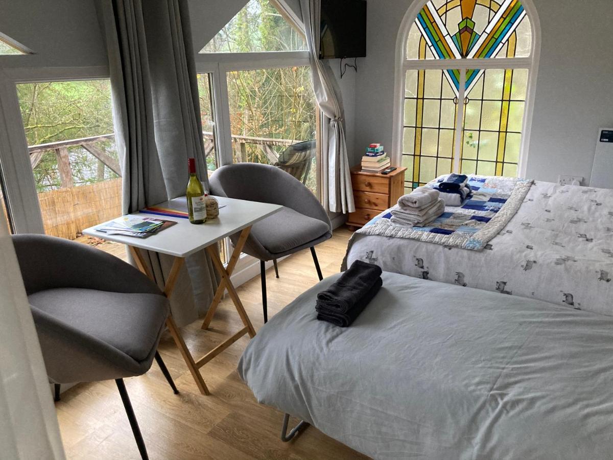 Honey Bee Cabin Llandysul Εξωτερικό φωτογραφία